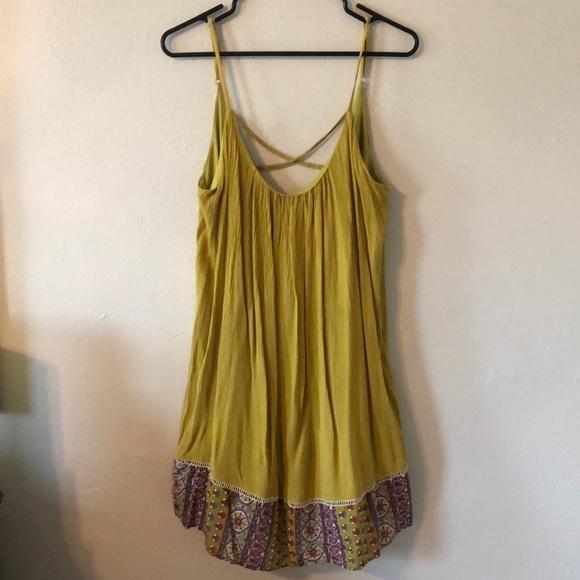 Lime Green Textured Spring Dress - Picture 1 of 4